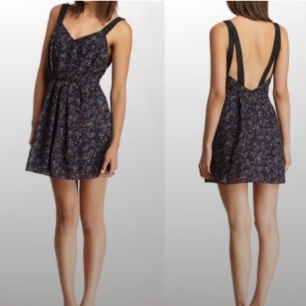 BCBGeneration Strappy Back Skater Mini Party Cocktail Dress Pockets EUC Size 4